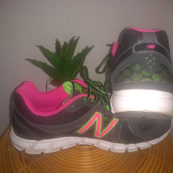 New Balance - 750 v2 Running Shoe - Picture 2 of 4